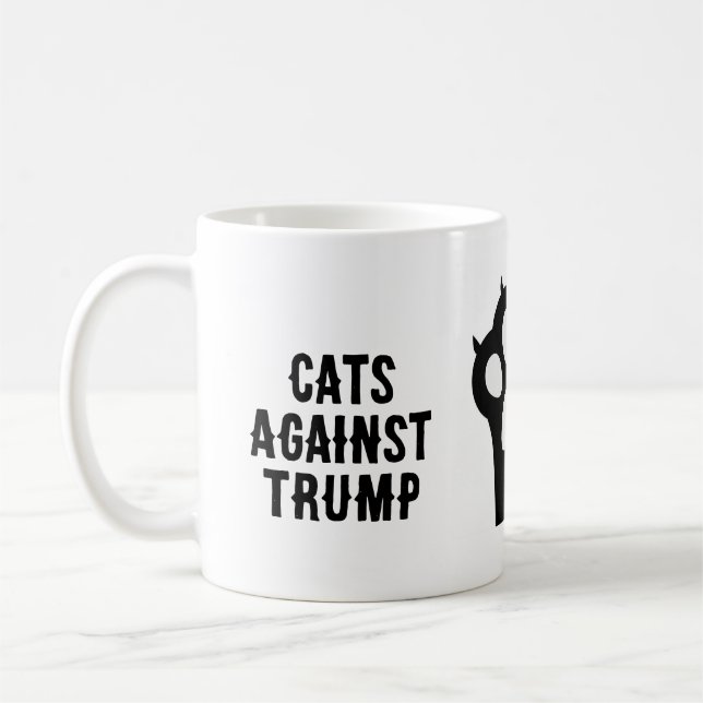 Taza De Café Gatos contra Trump (Izquierda)
