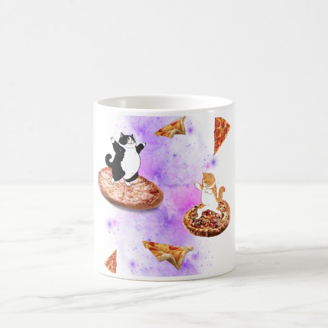 Taza De Café Gatos divertidos montando pizza en el espacio (Centro)