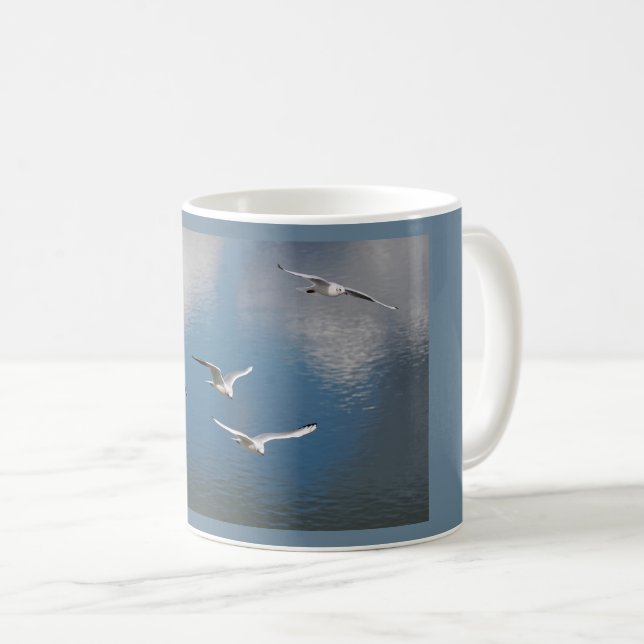 Taza De Café Gaviotas de cabeza negra en vuelo (Anverso derecho)
