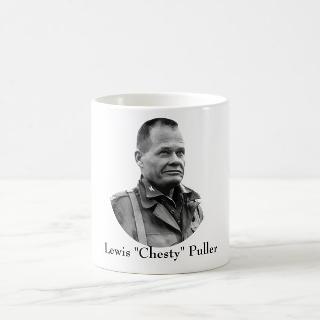 Taza De Café General Lewis Burwell Puller -- "Arrogante " (Centro)