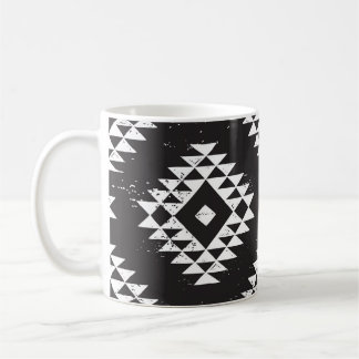 Taza De Café Geométrica Navajo: Tribal Blanco Negro.