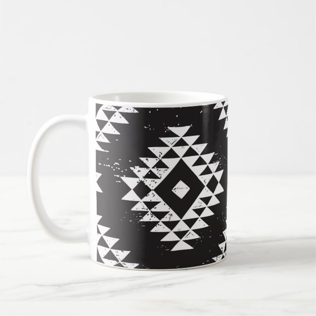 Taza De Café Geométrica Navajo: Tribal Blanco Negro. (Izquierda)