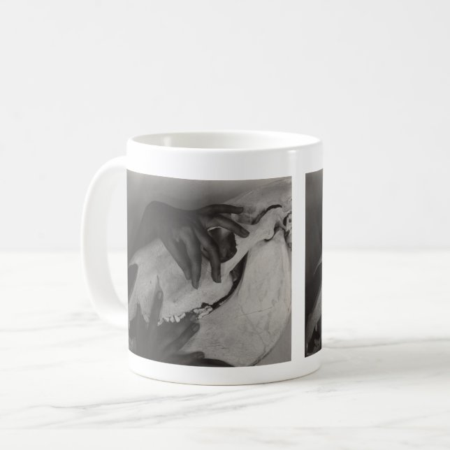 Taza De Café Georgia O'Keefe Hand Mug (Anverso izquierdo)
