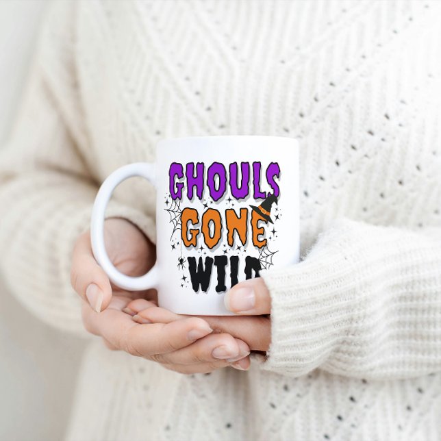 Taza De Café Ghouls se volvió salvaje y moderno halloween Mug (Woman in a white sweater holds a mug with the Ghouls Gone Wild mug.)