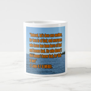 Taza De Café Gigante 1 Juan 4:7-8 WEBU Mug