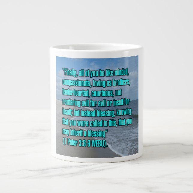 Taza De Café Gigante 1 Peter 3:8-9 WEBU Mug (Frente)
