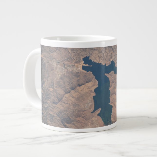 Taza De Café Gigante 4 De Julio De 2019 - Lago Isabella En California. (Izquierda)