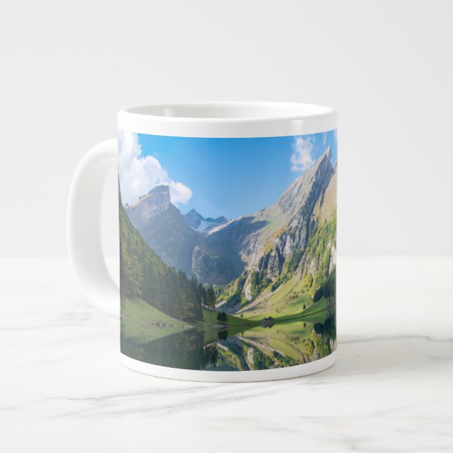 Taza De Café Gigante Agua | Alpes suizos en el lago Seealpsee Suiza (Izquierda)