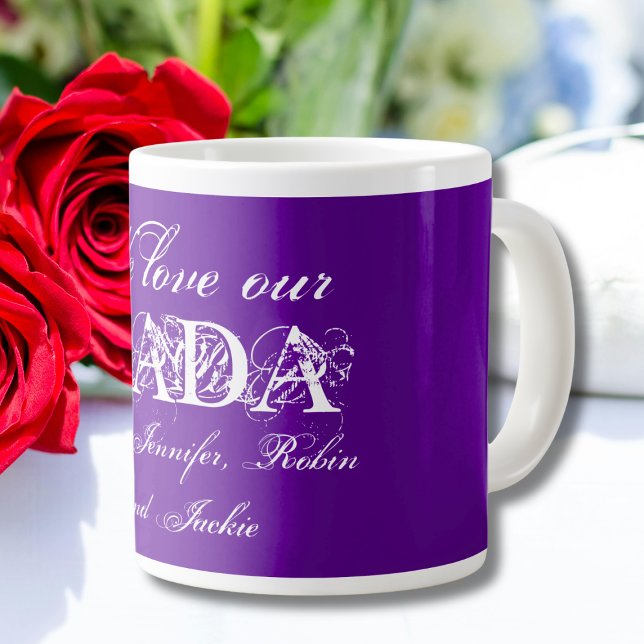 Taza De Café Gigante Amamos nuestra dieta Dada Personalizada Morado y B ("We Love our Dada" Cute Personalized Purple and White Giant Coffee Mug.)