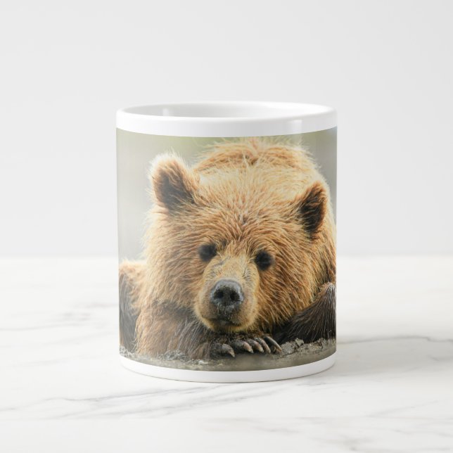 Taza De Café Gigante Animales de bebé más afectados | Cubo de oso marró (Frente)