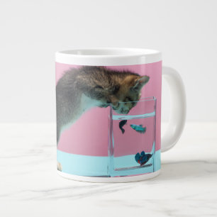 Taza De Café Gigante Animales de bebé más afectados   Gatito mirando al