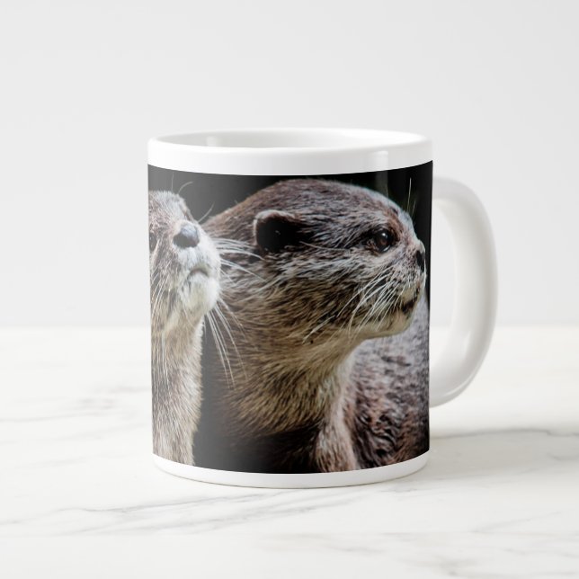 Taza De Café Gigante Animales de bebé más afectados | Otters Manteniend (Derecha)