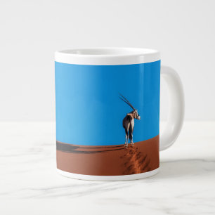 Taza De Café Gigante Antélope Oryx en el desierto de Namib
