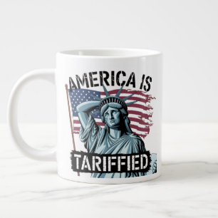 Taza De Café Gigante Arancel Risas – Declaración Satírica de América