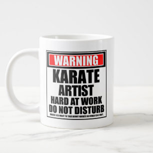 Taza De Café Gigante Artista de Karate Advertido Trabajando Duro No Mol