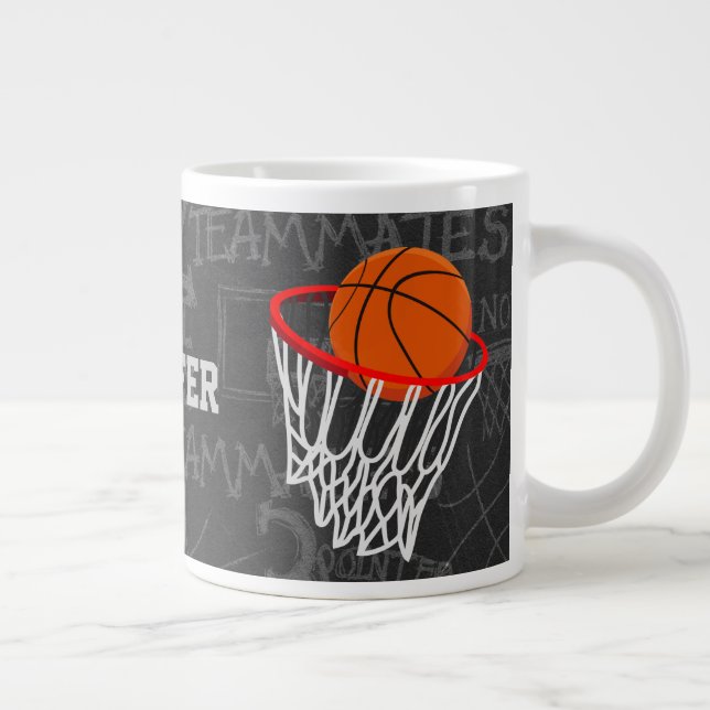 Taza De Café Gigante Baloncesto de Chalkboard y Hoop personalizados (Derecha)
