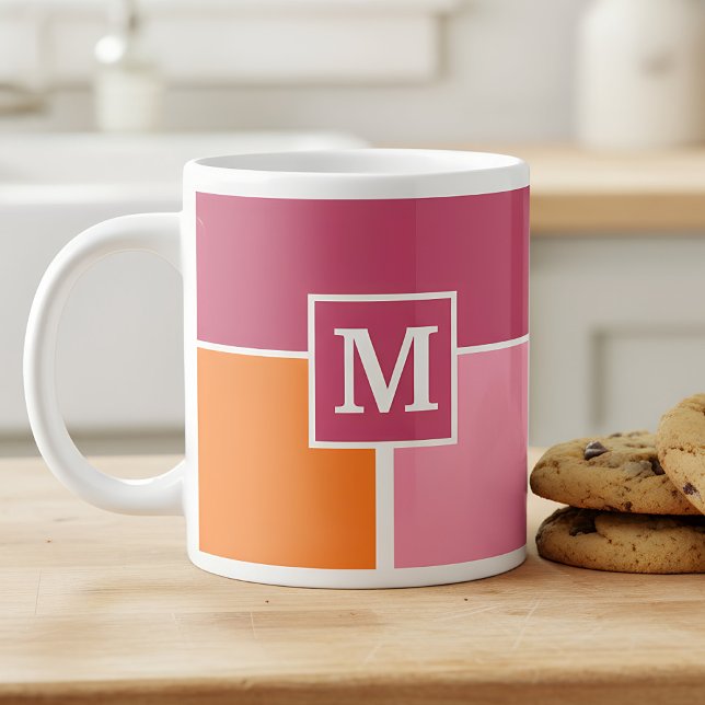 Taza De Café Gigante Bandas femeninas amplias con monograma (mug with monogram in pink and orange)