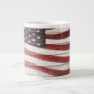 Taza De Café Gigante Bandera Americana Pintada sobre Textura de Madera 
