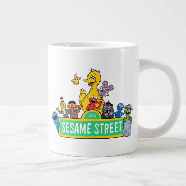 Taza De Café Gigante Barrio Sésamo | Alrededor del Rótulo Plaza Sésamo (Derecha)