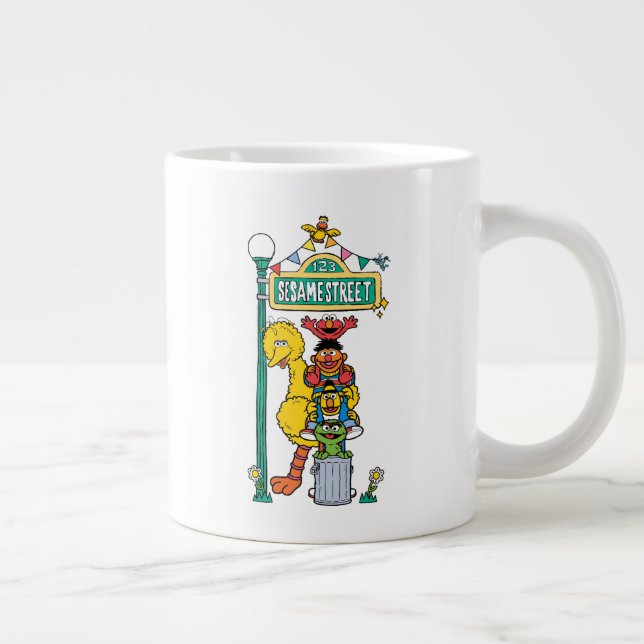 Taza De Café Gigante Barrio Sésamo | Bajo el Rótulo de Plaza Sésamo (Derecha)