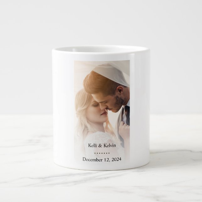 Taza De Café Gigante Boda personalizado Mug (Frente)