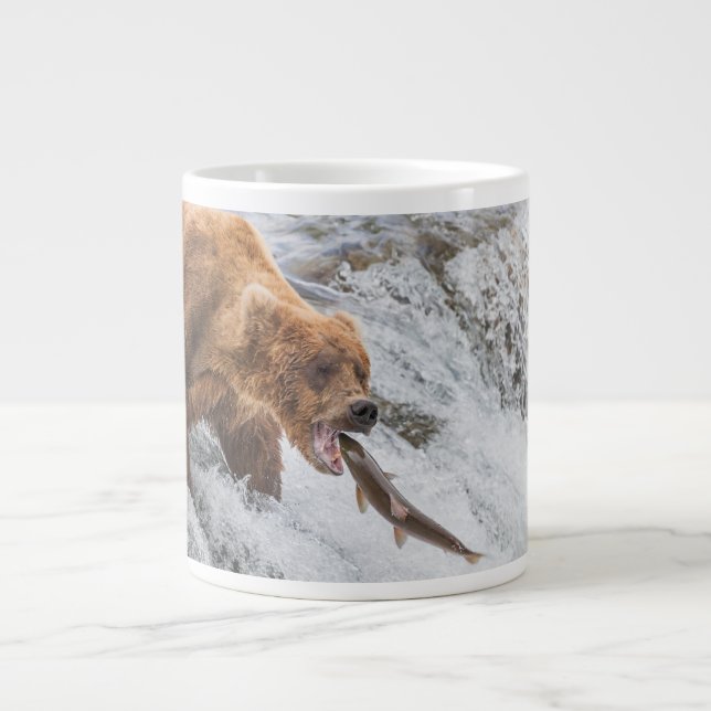 Taza De Café Gigante Brown Bear Catches Red Salmon (Frente)