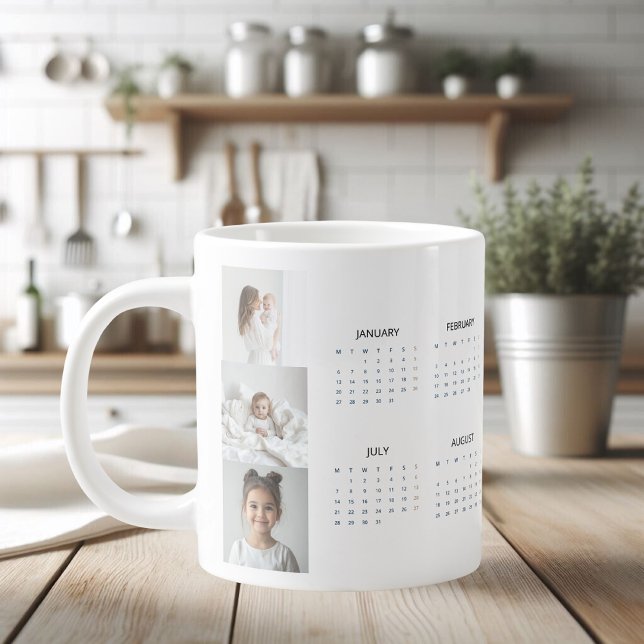 Taza De Café Gigante Calendario personalizado 2025 con tres fotos (Subido por el creador)