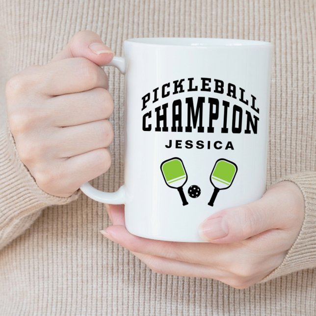 Taza De Café Gigante Campeón de Pickleball Nombre Personalizado Inicial (Pickleball Champion Custom Name Initials Black Fun Giant Coffee Mug)