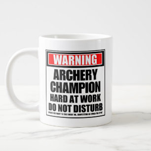 Taza De Café Gigante Campeón de tiro con arco de advertencia trabajando