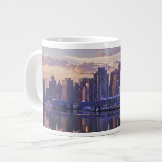 Taza De Café Gigante Canadá, Vancouver, Columbia Británica.Vancouver (Izquierda)