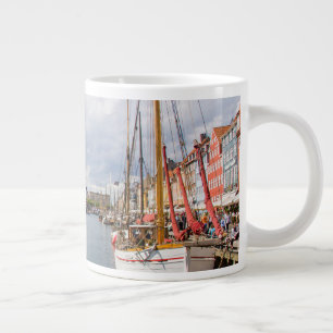 Taza De Café Gigante Canal con barcos  Copenhague