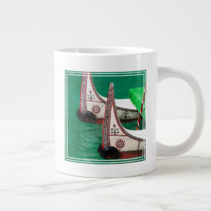 Taza De Café Gigante Canoa de la gente aborigen