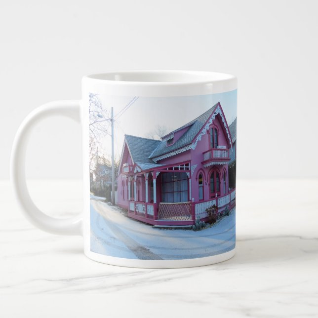 Taza De Café Gigante Casa rosa en la nieve - Viñetería de Martha (Izquierda)