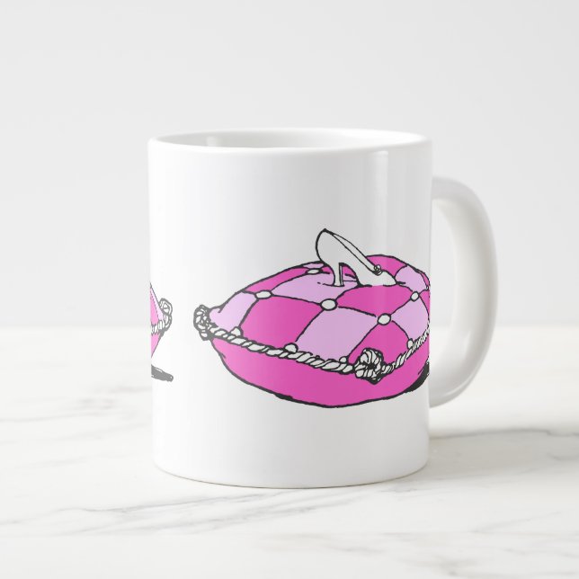 Taza De Café Gigante Cenicienta resbaladiza sobre almohada rosa (Derecha)