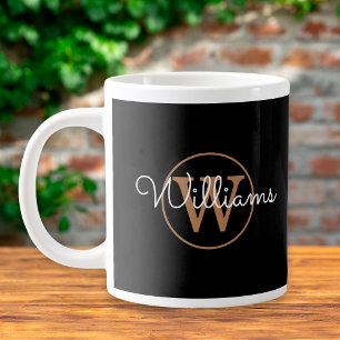 Taza De Café Gigante Chic Script Monograma Dorado Negro Personalizado