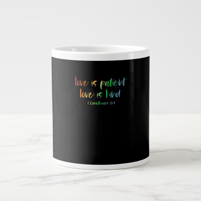 Taza De Café Gigante Christian Bible Verse Love Is Patient Love Is Kind (Frente)