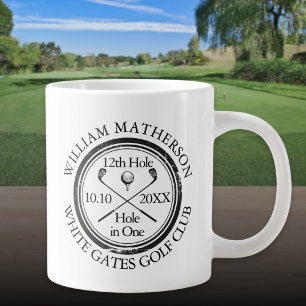 Taza De Café Gigante Clásico de hoyo en uno de golf personalizado