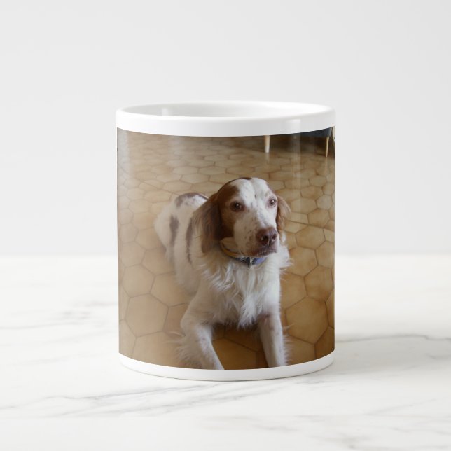 Taza De Café Gigante colocación del perro de aguas de Bretaña (Frente)