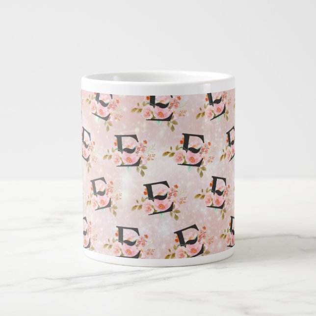 Taza de café gigante con la letra E (Frente)
