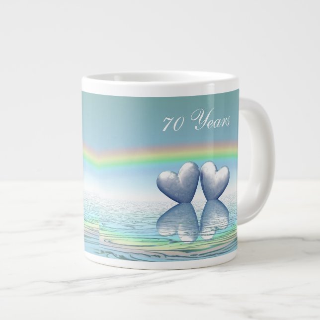 Taza De Café Gigante Corazones Platinum de 70 años (Derecha)