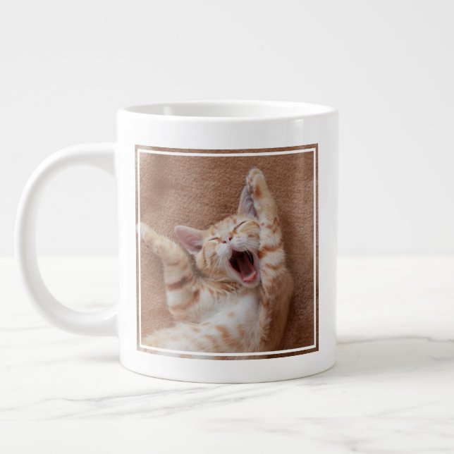 Taza De Café Gigante Cutest Baby Animals | Ginger Kitten Yawning (Izquierda)