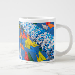Taza De Café Gigante Decoración de banderas triangulares