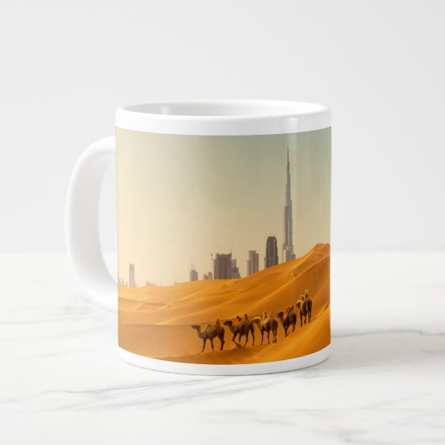 Taza De Café Gigante Desiertos | Vista aérea de Dubai con camellos (Izquierda)