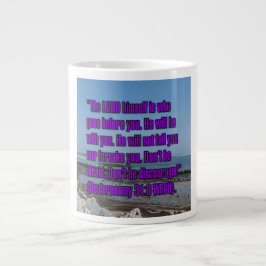 Taza De Café Gigante Deuteronomio 31:8 RVA