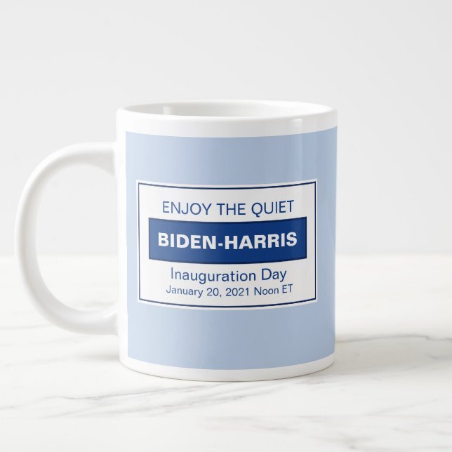Taza De Café Gigante Disfruta De La Inauguración Tranquila Harris 2025 (Izquierda)