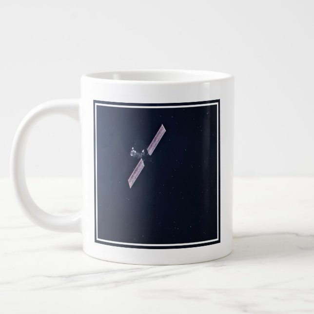 Taza De Café Gigante Dragon Xl Spacecraft Aproximándose A Una Puerta Lu (Izquierda)