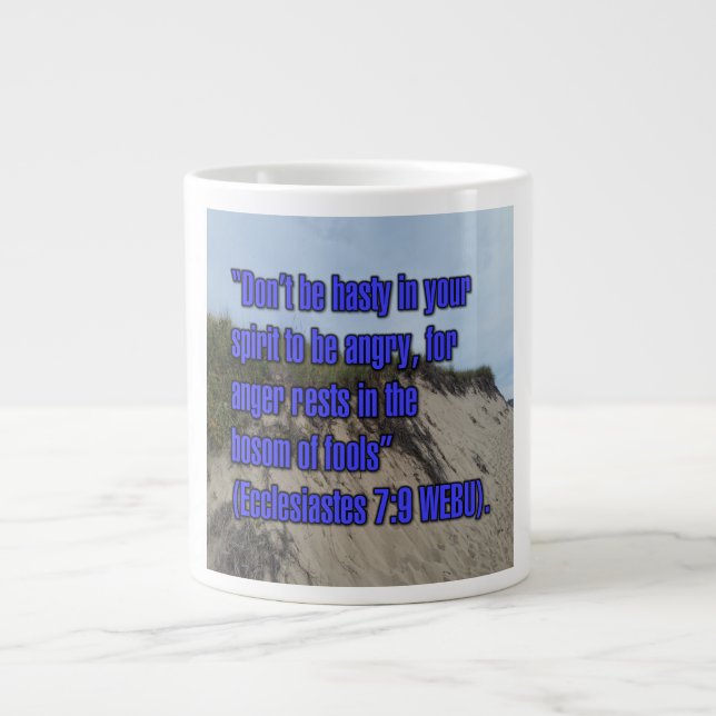 Taza De Café Gigante Ecclesiastes 7:9 WEBU Mug (Frente)