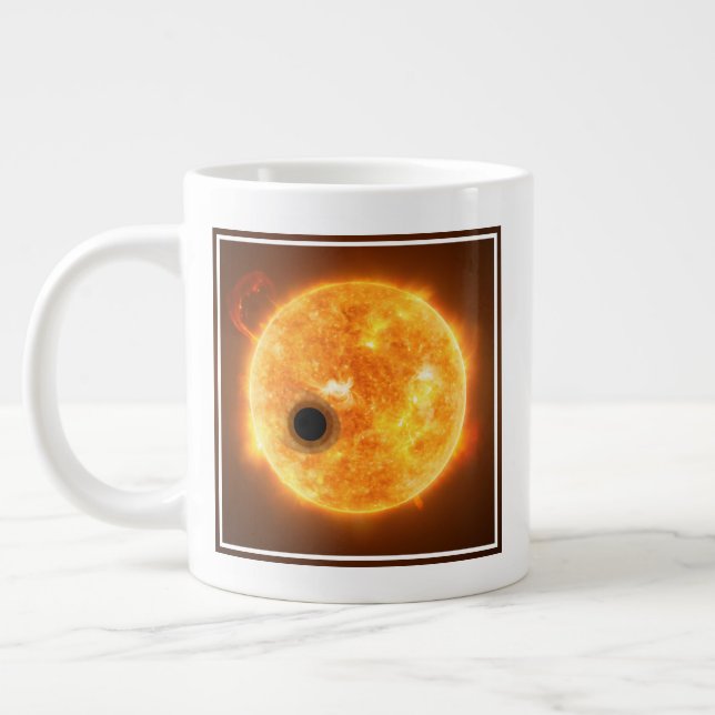Taza De Café Gigante El Exoplanet Wasp-107b Es Gigante De Gas (Izquierda)