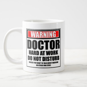 Taza De Café Gigante El Médica De Advertencia En El Trabajo No Molesta