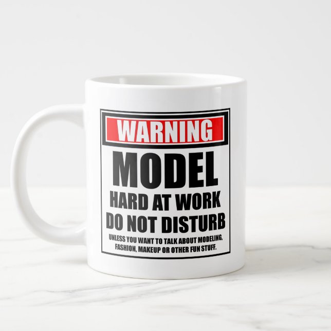 Taza De Café Gigante El modelo de advertencia en el trabajo duro no alt (Izquierda)